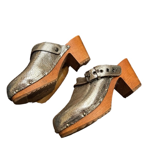 Vintage Cracked leather Silver Juicy Couture Metallic Clogs - Picture 3 of 15